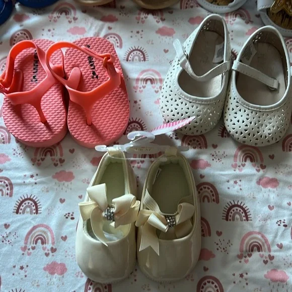 baby girl shoes bundle 3-6 M or size 2 - Picture 4 of 4